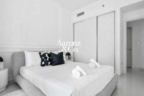 Apartment in Dubai Harbour, Dubai 2 bedrooms, 112 sq.m. № 111233 - photo 8
