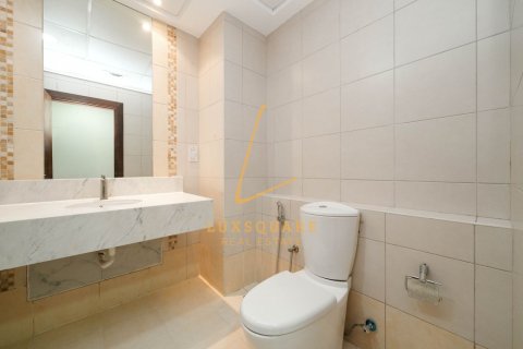 Apartment in Business Bay, Dubai 3 bedrooms, 172 sq.m. № 111243 - photo 10