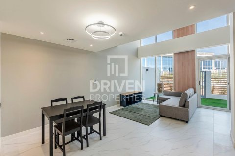 Villa in Dubai Land, Dubai 2 bedrooms, 101 sq.m. № 65711 - photo 5