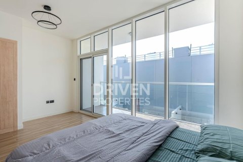 Villa in Dubai Land, Dubai 2 bedrooms, 101 sq.m. № 65711 - photo 9