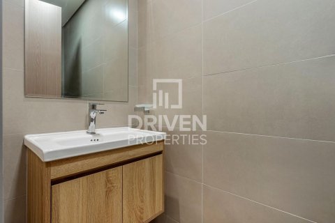 Villa in Dubai Land, Dubai 2 bedrooms, 101 sq.m. № 65711 - photo 15