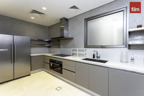 Villa à Palm Jumeirah, Dubai, 4 chambres, 681.7 m², № 40145 - photo 11