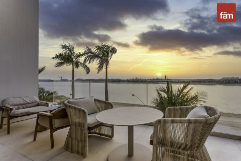 Villa à Palm Jumeirah, Dubai, 4 chambres, 681.7 m², № 40145 - photo 1