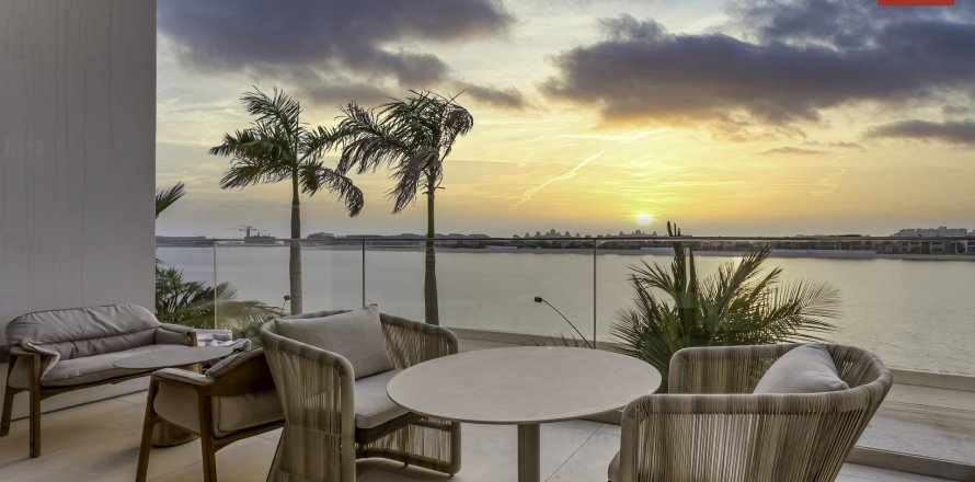 Villa à Palm Jumeirah, Dubai, 4 chambres, 681.7 m², № 40145