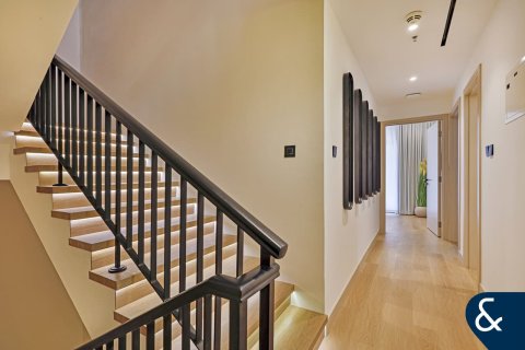 Apartamento en Jumeirah Village Circle, Dubai, 4 dormitorios, 300 m², № 75030 - foto 8