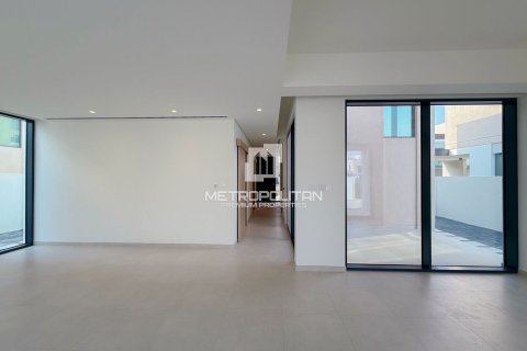 Villa in Arabian Ranches 3, Dubai 4 bedrooms, 302 sq.m. № 73630 - photo 3