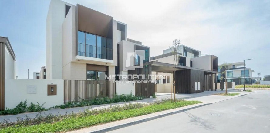 Villa in Dubai Hills Estate, Dubai 5 bedrooms, 660 sq.m. № 72893