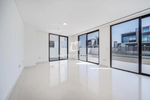 Villa in Dubai Hills Estate, Dubai 5 bedrooms, 660 sq.m. № 72893 - photo 3