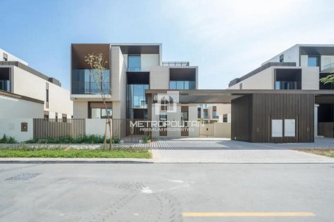 Villa in Dubai Hills Estate, Dubai 5 bedrooms, 660 sq.m. № 72893 - photo 7