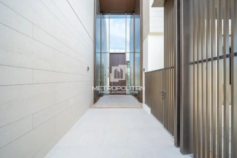 Villa in Dubai Hills Estate, Dubai 5 bedrooms, 660 sq.m. № 72893 - photo 13