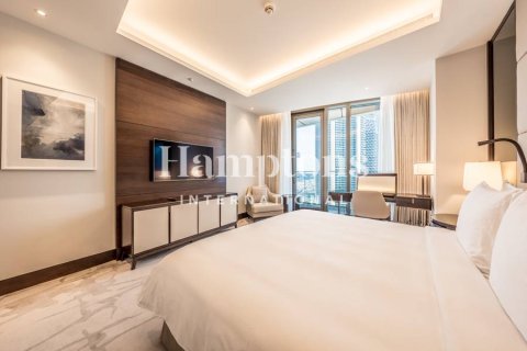 Apartment in Downtown Dubai (Downtown Burj Dubai), Dubai 3 bedrooms, 225.47558100 sq.m. № 63922 - photo 9