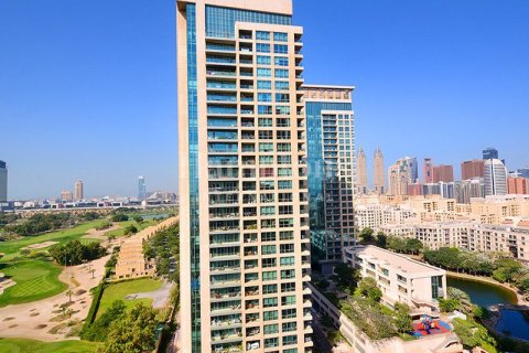 Apartment in Tanaro, The Views, Dubai 2 bedrooms, 129.78549100 sq.m. № 63921 - photo 4