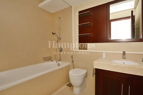 Apartment in Tanaro, The Views, Dubai 2 bedrooms, 129.78549100 sq.m. № 63921 - photo 5