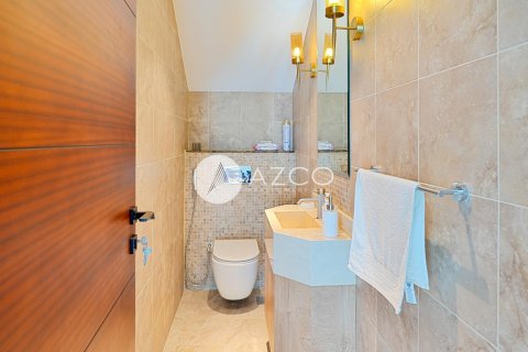 Villa in Legacy, Jumeirah Park, Dubai 3 bedrooms, 666.3 sq.m. № 38366 - photo 8