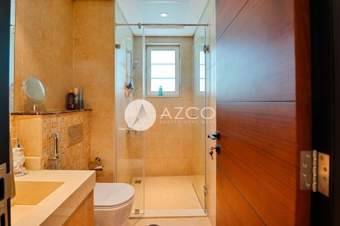 Villa in Legacy, Jumeirah Park, Dubai 3 bedrooms, 666.3 sq.m. № 38366 - photo 10