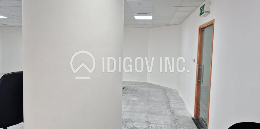 Building in Dubai Media City, Dubai 93 sq.m. № 38355
