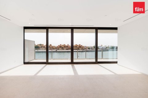 Купить квартиру в Дубае: 3 спальни, 202.7м², № 90267 - фото 9