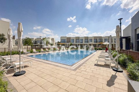 Villa à EMAAR South, Dubai South (Dubai World Central), Dubai, 3 chambres, 181 m², № 110368 - photo 2