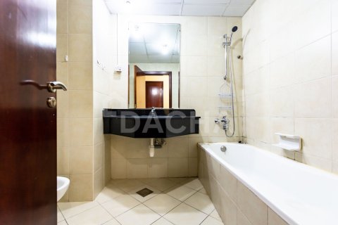 Apartment in Icon Tower 2, Jumeirah Lake Towers, Dubai 3 bedrooms, 144 sq.m. № 110373 - photo 10