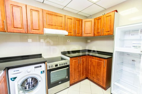 Apartment in Icon Tower 2, Jumeirah Lake Towers, Dubai 3 bedrooms, 144 sq.m. № 110373 - photo 12