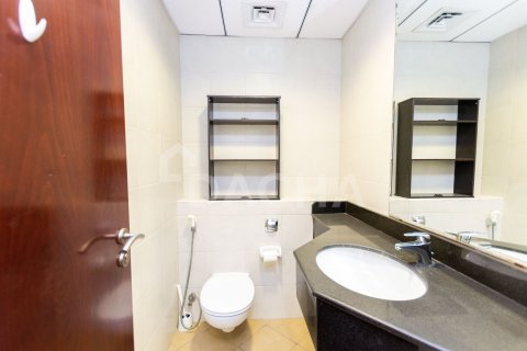 Apartment in Icon Tower 2, Jumeirah Lake Towers, Dubai 3 bedrooms, 144 sq.m. № 110373 - photo 5