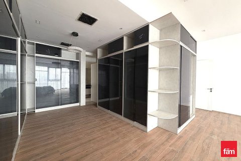 Villa en Dubai, 5 dormitorios, 755.6 m², № 99535 - foto 10