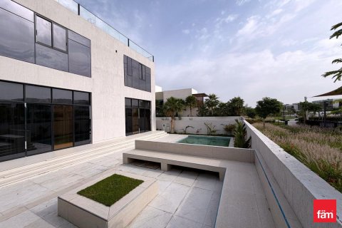 Villa en Dubai, 5 dormitorios, 755.6 m², № 99535 - foto 9