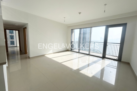 Снять в аренду квартиру в Harbour Views 2, Dubai Creek Harbour (The Lagoons), Дубай: 2 спальни, 107.3м², № 7799 - фото 1