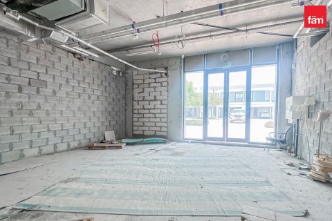 Building in Motor City, Dubai 1145.4 sq.m. № 48898 - photo 6