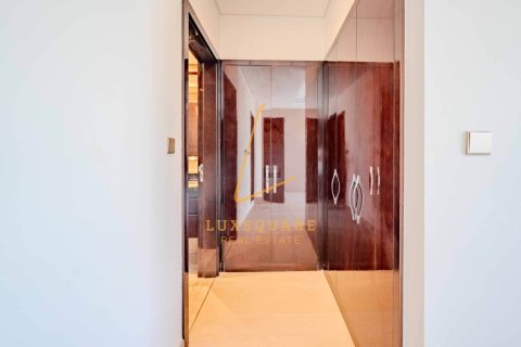 Maison de ville à DAMAC Hills (Akoya by DAMAC), Dubai, 5 chambres, 172 m², № 110647 - photo 18