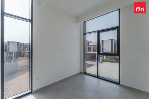Townhouse in Dubai 4 bedrooms, 270.5 sq.m. № 52381 - photo 2