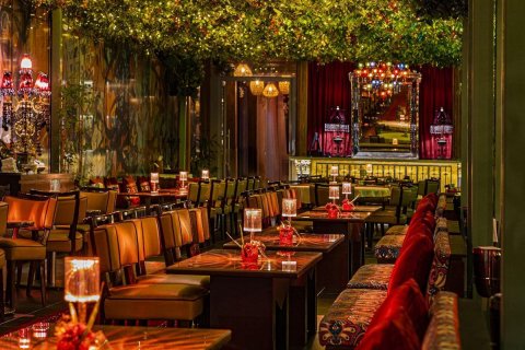 Снять в аренду коммерческую недвижимость в DIFC, Дубай: 1475.4м², № 96448 - фото 3