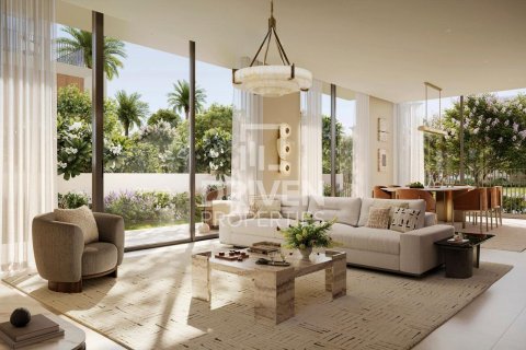 Villa in Dubai Investment Park, Dubai 4 bedrooms, 339.84 sq.m. № 135839