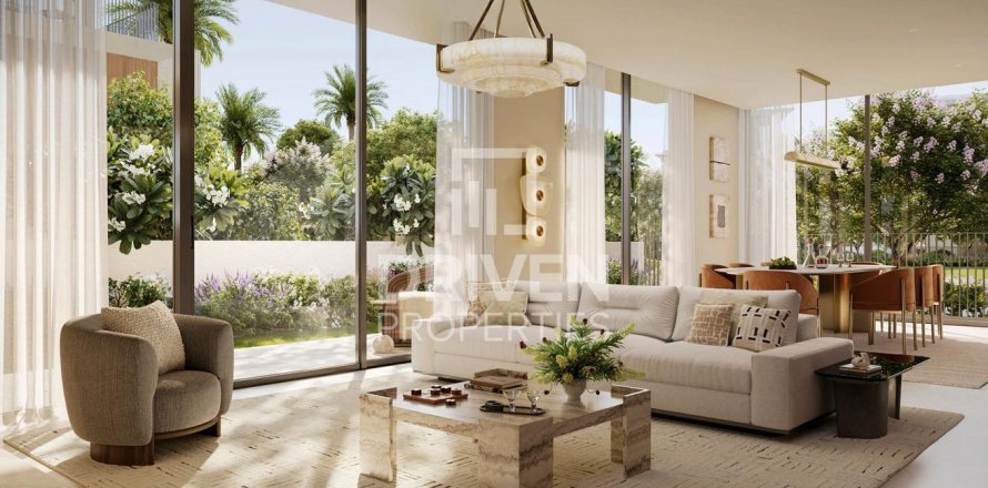 Villa in Dubai Investment Park, Dubai 4 bedrooms, 339.84 sq.m. № 135839