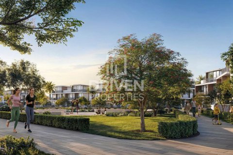 Villa in Dubai Investment Park, Dubai 4 bedrooms, 339.84 sq.m. № 135839 - photo 10