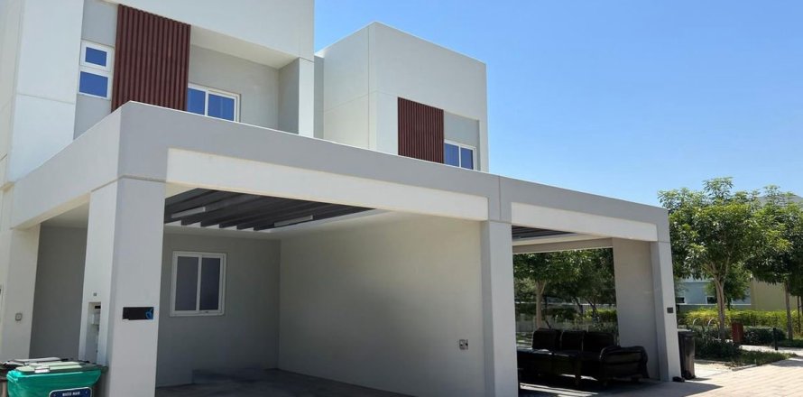 Вилла в Дубае, 3 спальни, 160.5м², № 46897