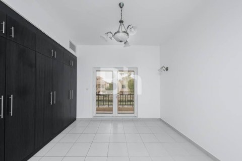 Villa en The Villa, Dubai, 5 dormitorios, 561 m², № 22232 - foto 16