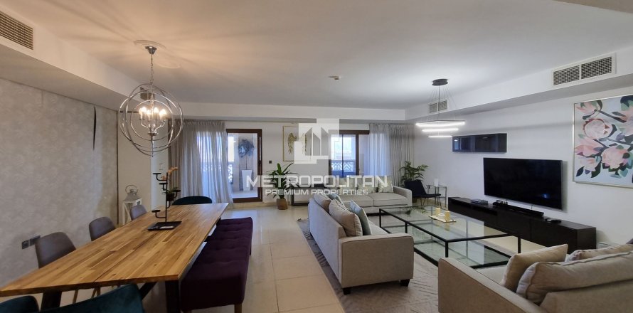 Квартира в Пальме Джумейре, Дубай, 4 спальни, 314м², № 15563
