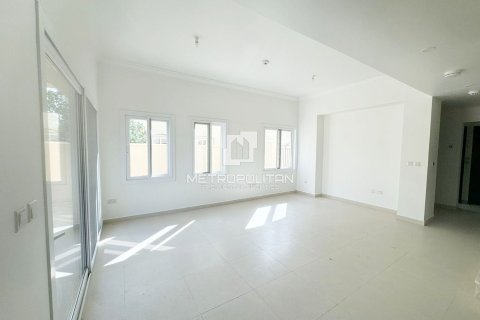 Villa in Bella Casa, Serena, Dubai 3 bedrooms, 273 sq.m. № 15555 - photo 2