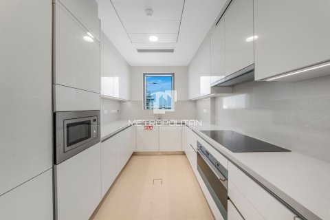 Apartment in Al Wasl, Dubai 2 bedrooms, 159 sq.m. № 15556 - photo 10