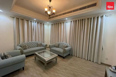 Villa in Dubai 4 bedrooms, 571.3 sq.m. № 9102 - photo 5