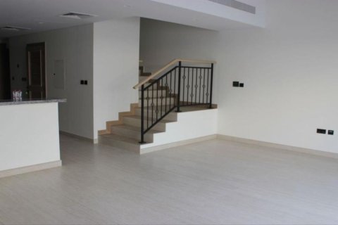Townhouse in Dubai 4 bedrooms, 144 sq.m. № 76963 - photo 3