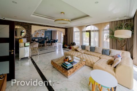 Villa en Palm Jumeirah, Dubai, 4 dormitorios, № 1455 - foto 15