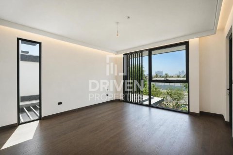 Villa in Tilal Al Ghaf, Dubai 5 bedrooms, 473.25 sq.m. № 128371 - photo 7