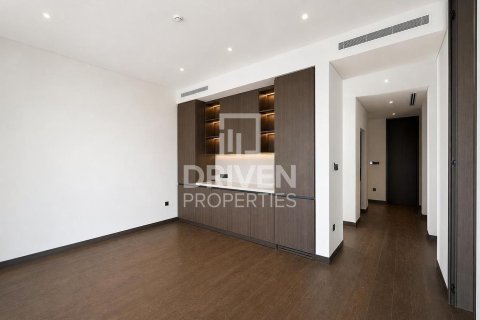 Villa in Tilal Al Ghaf, Dubai 5 bedrooms, 473.25 sq.m. № 128371 - photo 12