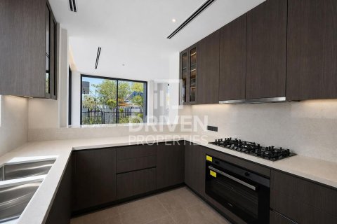 Villa in Tilal Al Ghaf, Dubai 5 bedrooms, 473.25 sq.m. № 128371 - photo 21