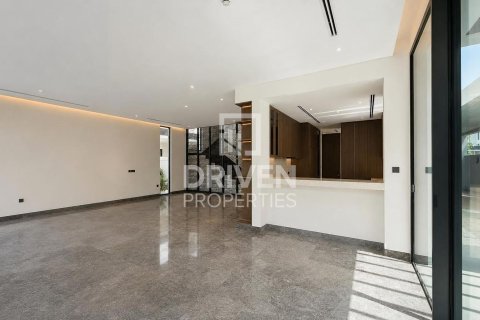 Villa in Tilal Al Ghaf, Dubai 5 bedrooms, 473.25 sq.m. № 128371 - photo 2