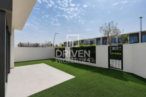 Townhouse in Nara, The Valley, Dubai 4 bedrooms, 256.51 sq.m. № 143046 - photo 25