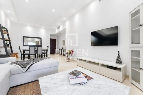 Apartamento en The Belvedere, Dubai Marina, Dubai, 2 dormitorios, 141.96 m², № 143035