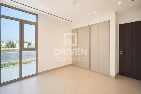 Villa in Jumeirah Park, Dubai 5 bedrooms, 560.95 sq.m. № 143045 - photo 11